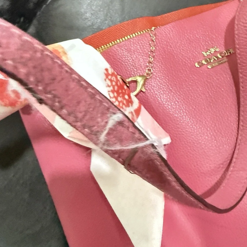 Coach Mollie Tote Pink Pebbled Leather Zip Top Shoulder Bag Gold Straw Topper